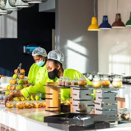 דורבן Aha Gateway Hotel Umhlanga מראה חיצוני תמונה