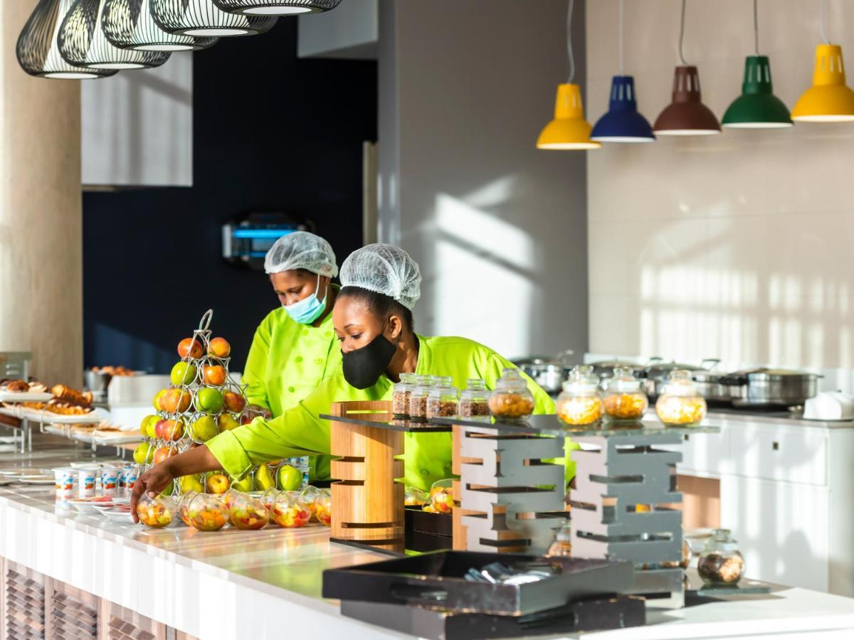 דורבן Aha Gateway Hotel Umhlanga מראה חיצוני תמונה