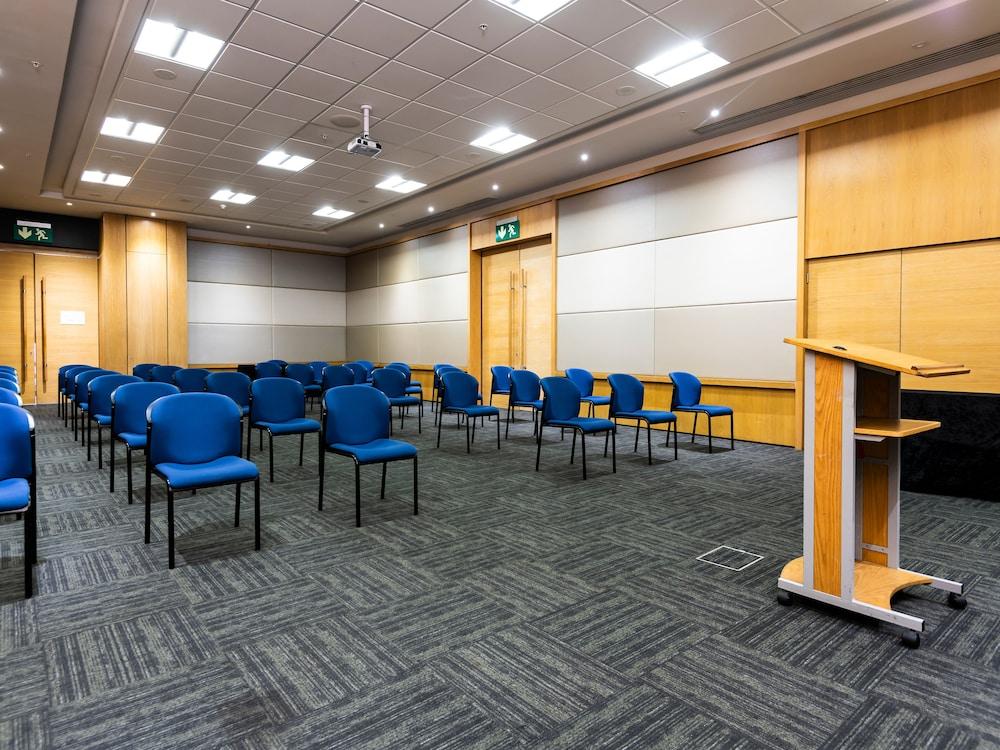 דורבן Aha Gateway Hotel Umhlanga מראה חיצוני תמונה