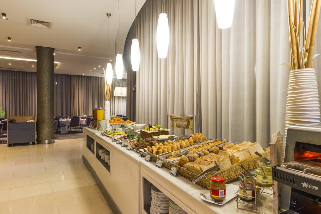 דורבן Aha Gateway Hotel Umhlanga מראה חיצוני תמונה