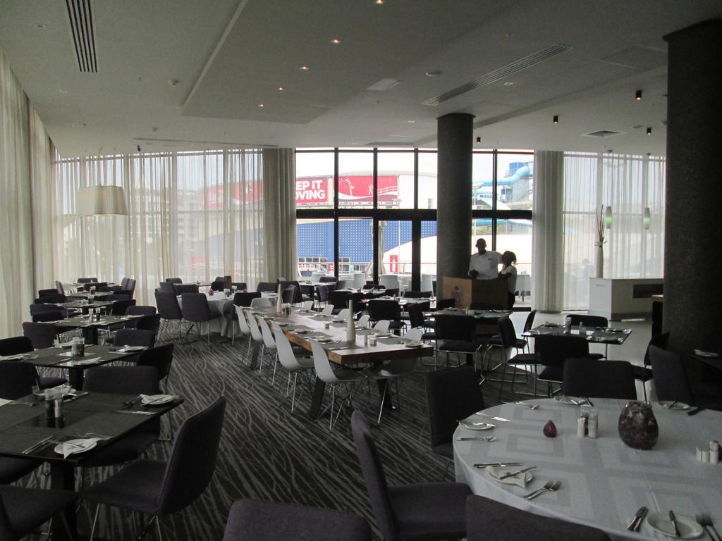 דורבן Aha Gateway Hotel Umhlanga מראה חיצוני תמונה