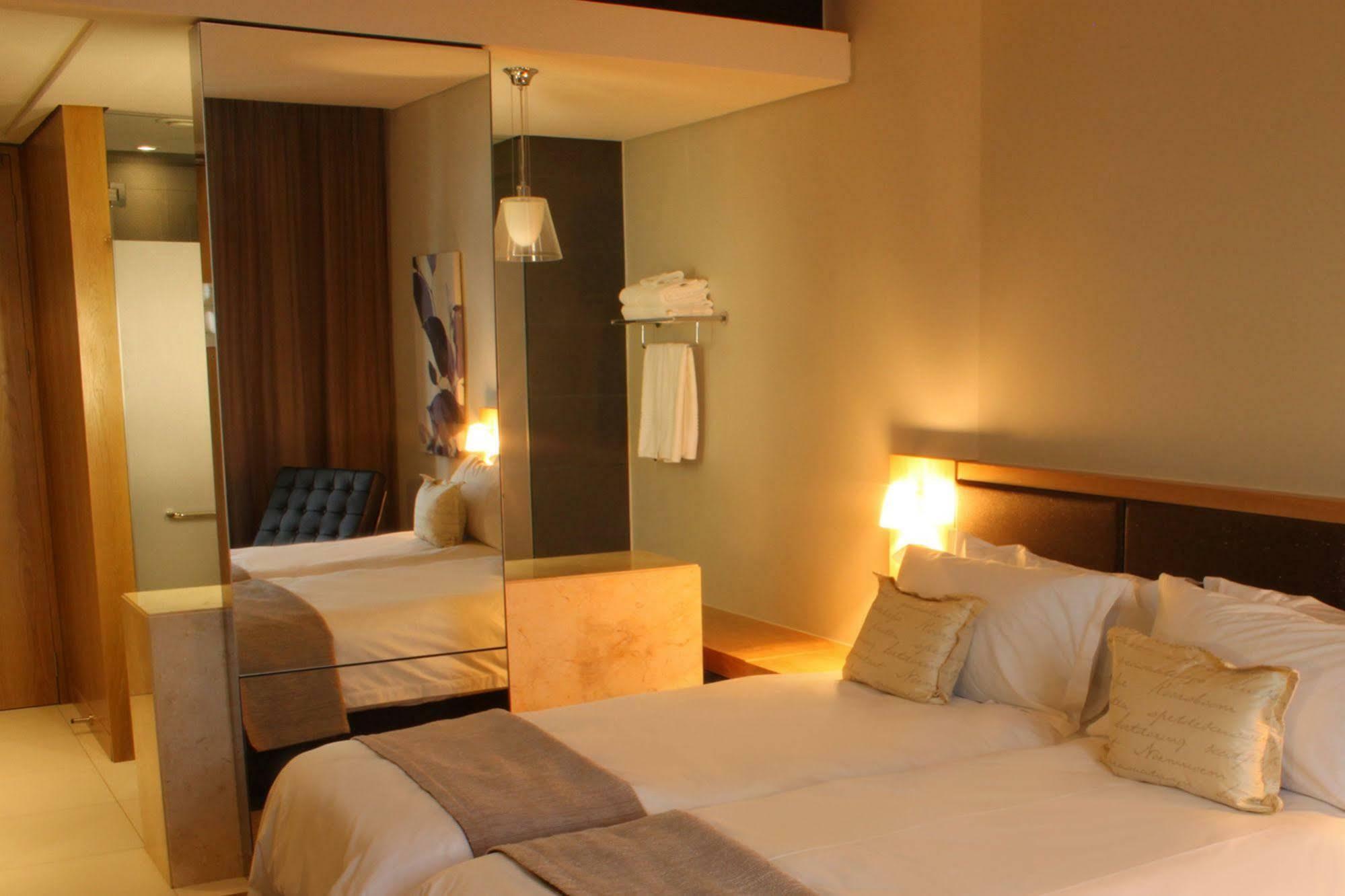 דורבן Aha Gateway Hotel Umhlanga מראה חיצוני תמונה